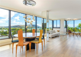 Amazing panoramic views of the ocean, Maunalua Bay, Koko Head Crater and Marina Views. 3rd level but 6 stories high. The preferred corner-end A unit with extra floor to ceiling windows for maximum views and natural lighting.