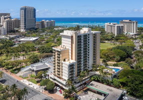 The Luana Waikiki condo-tel is ideally located adjacent to the Ft. DeRussy Park at the gateway to Waikiki.