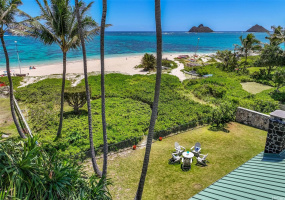 942 Mokulua Drive is located on the wide sandy part of Lanikai Beach.