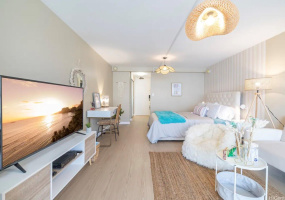 445 Seaside Avenue, Honolulu, 96815, ,1 BathroomBathrooms,Condo/townhouse,For Sale,Seaside,202427461