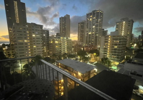 222 Liliuokalani Avenue, Honolulu, 96815, 2 Bedrooms Bedrooms, ,2 BathroomsBathrooms,Condo/townhouse,For Sale,Liliuokalani,202427529